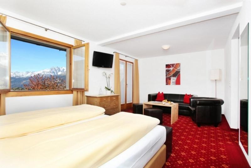 Hotel Central Obersaxen Eksteriør bilde